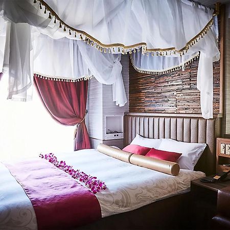 Petit Bali Ikebukuro (Adults Only) Hotel Tokyo Bagian luar foto